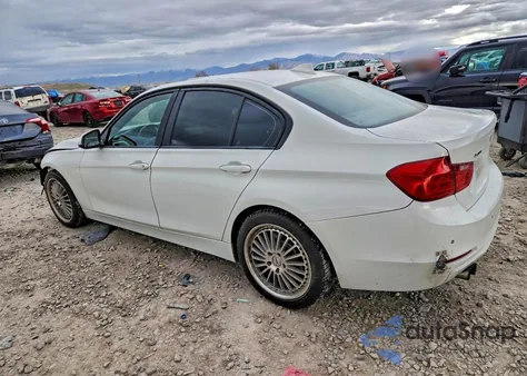 2013 BMW 328 Xi Sulev z USA, uszkodzony, nr VIN WBA3B5G51DNS00333